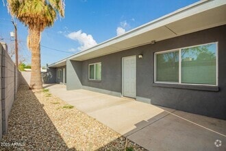 Building Photo - 2-bedroom, 1-bath duplex by ASU