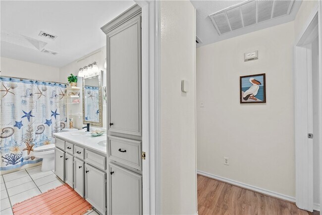 Building Photo - 6302 Penny Ln