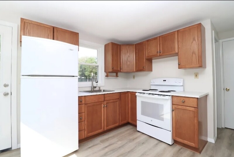 Building Photo - 31 Kennedy Dr