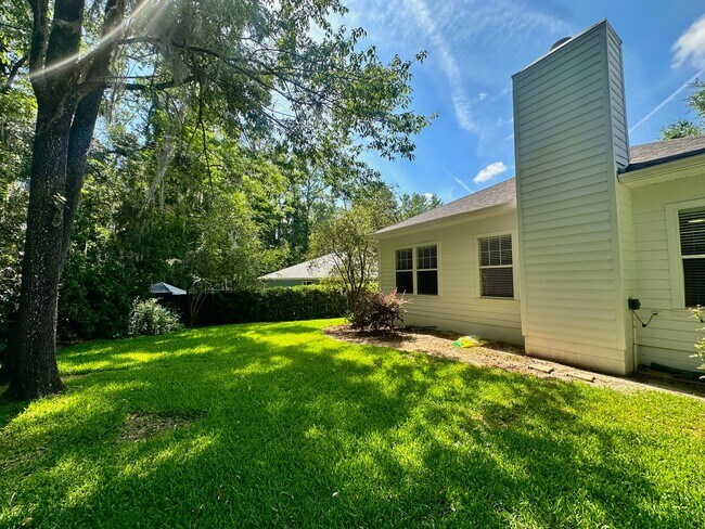 Building Photo - Spacious 4-Bedroom Gem in Sought-After Brookfield | Over 2,000 Sq Ft + Smart Features