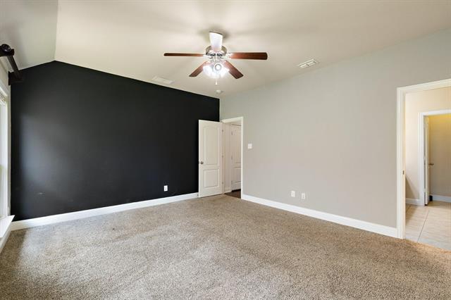 Building Photo - 920 Kinghaven Dr