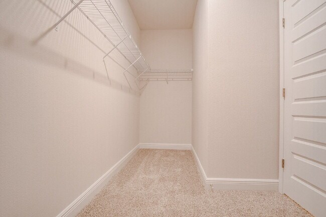 Building Photo - Fallschase 5-Bedroom Home – Pool, Playgrou...