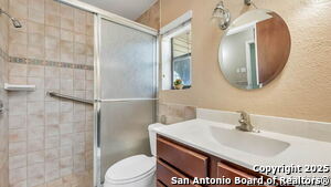 Building Photo - 334 Shin Oak Dr
