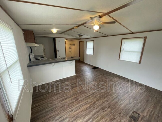 Building Photo - 1970 Fayetteville Hwy