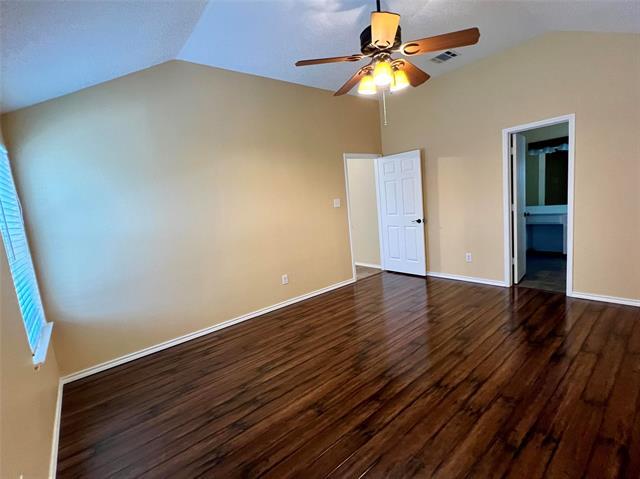 Building Photo - 8012 Splitrail Ct