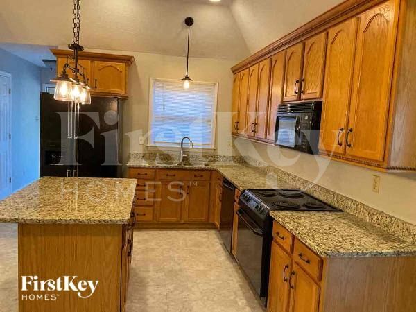 Building Photo - 4251 Steffan Woods Cove