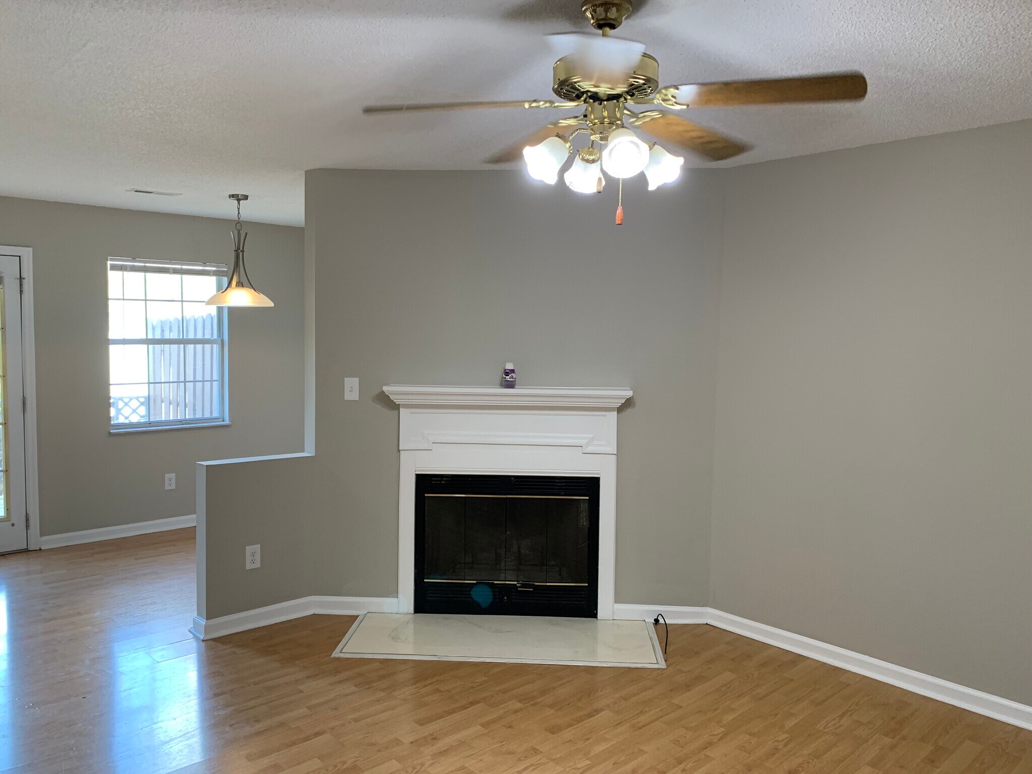 Building Photo - 1046 Blinken St