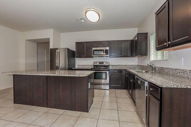 Building Photo - 4621 E Fire Opal Ln