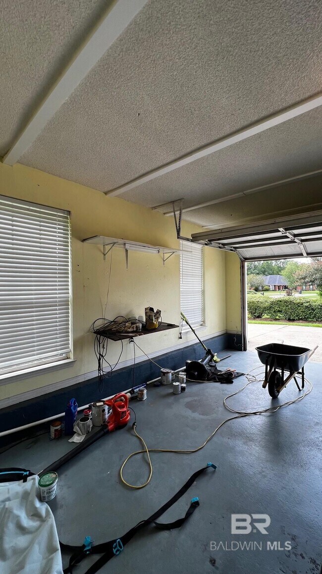Building Photo - 126 Destrehan Rd