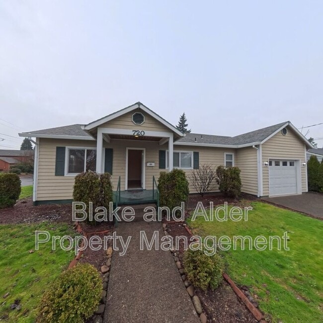 Building Photo - 720 Portland Ave