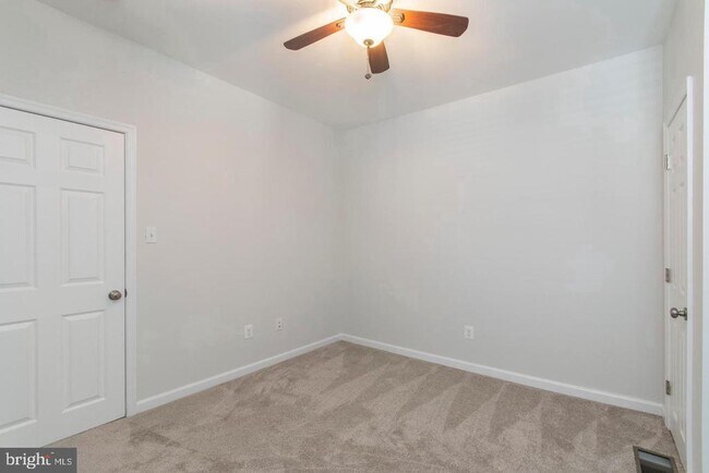 Building Photo - 3773 Cresson St