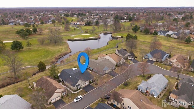 Building Photo - 18B Thomas Paine Dr