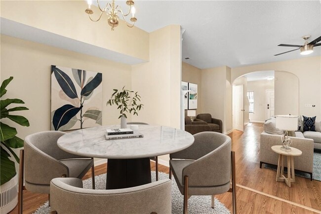 Building Photo - 1102 Pleasant Oaks Ct