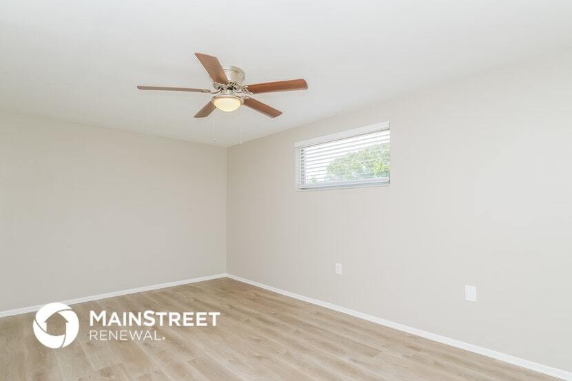 Building Photo - 5127 Reseda Dr
