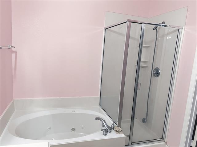 Building Photo - 402 Calvary Dr