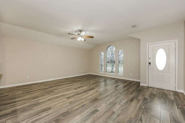 Building Photo - 1159 Whispering Meadows