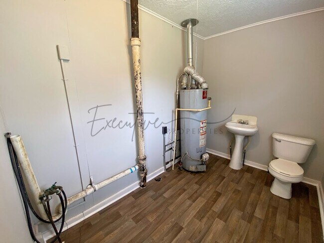Building Photo - Affordable 2BR Home with 1.5 Baths – $795/...