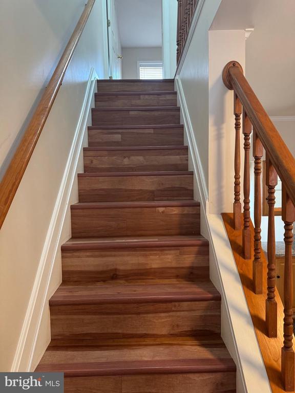 Building Photo - 606 S Belnord Ave