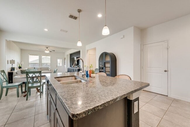 Building Photo - 444 Windsail Ln