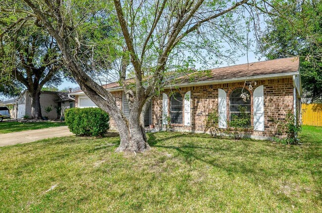 Building Photo - 17518 Autumn Trails Ln