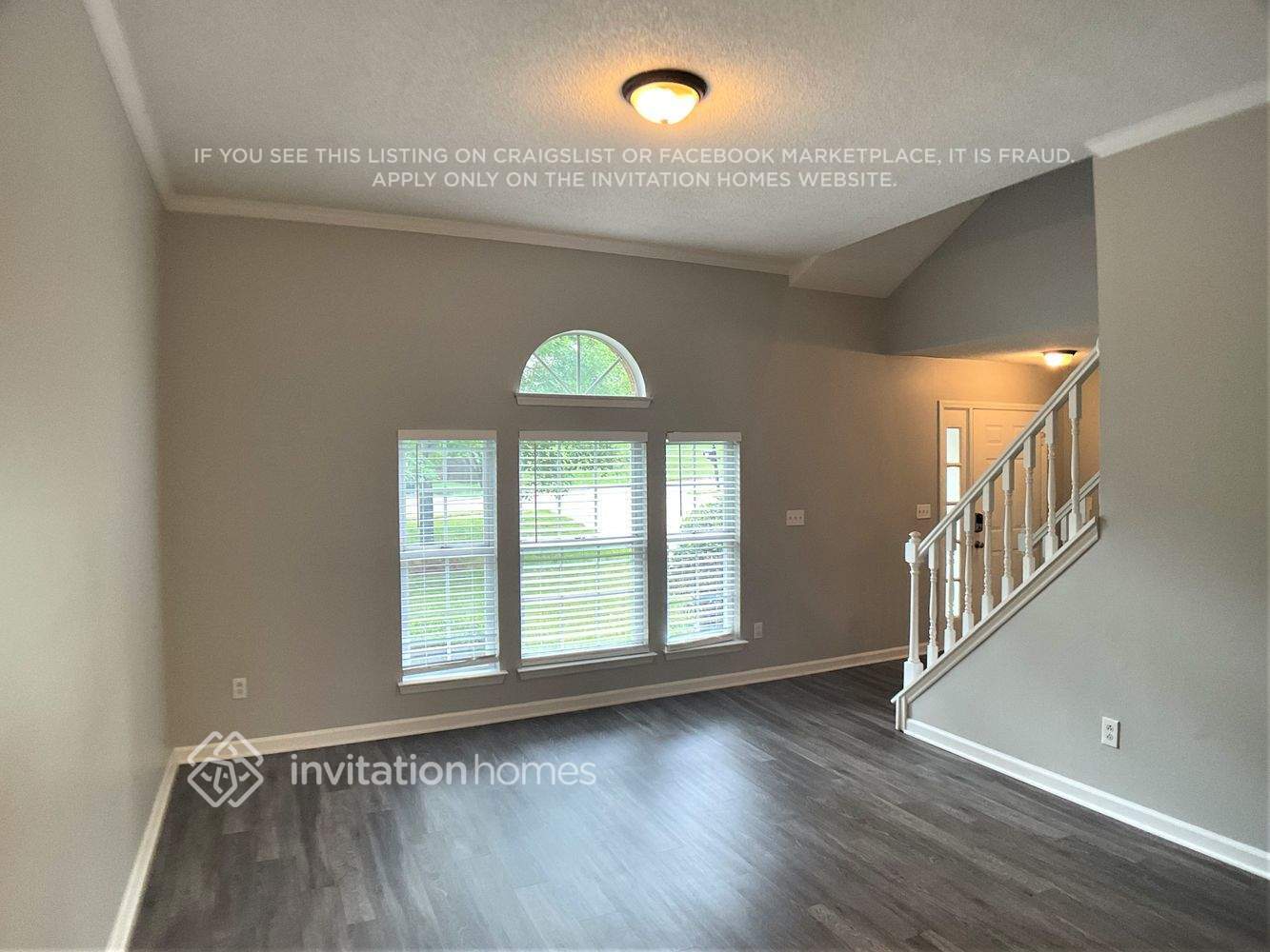 Building Photo - 3939 Armitage Dr