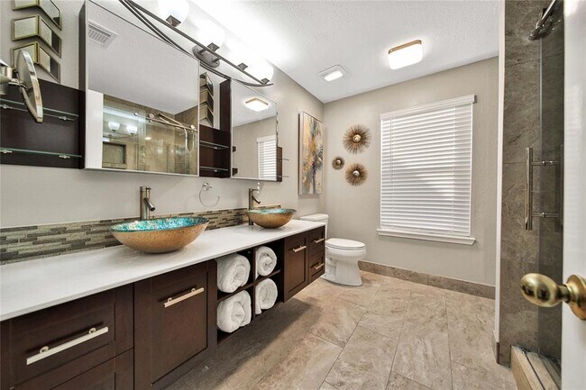 Building Photo - 6202 Spruce Bough Ct