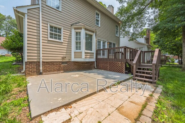 Building Photo - 9647 Whitewood Trail