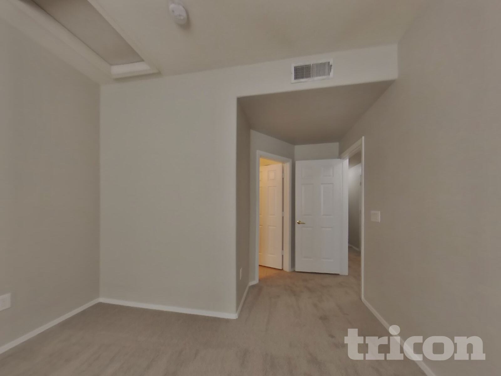 Building Photo - 18250 N Cave Creek Rd