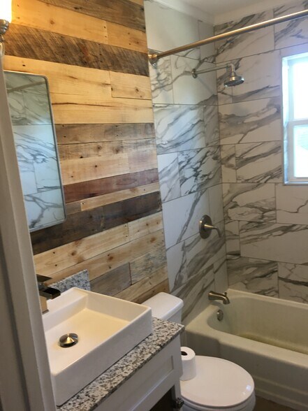 Bathroom - 312 Jagoe St