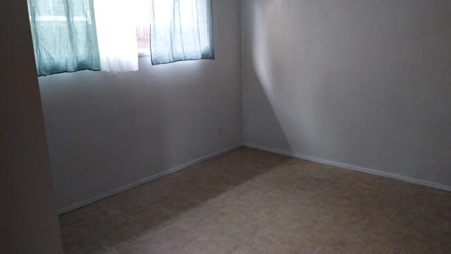 Building Photo - 2319 W 246th St