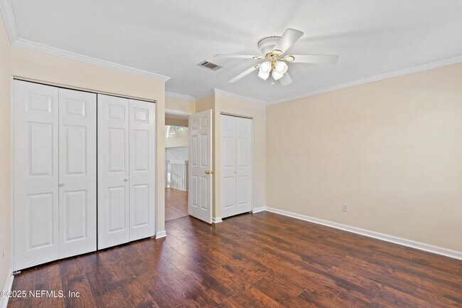 Building Photo - 9960 Moorings Dr