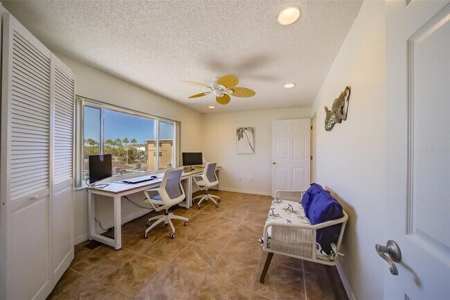 Building Photo - 18111 1st St E