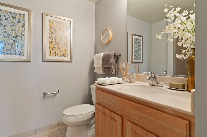 Building Photo - 350 N Desplaines St