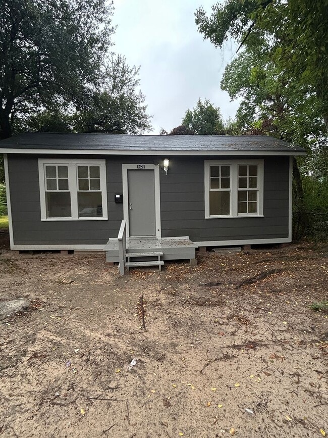 Building Photo - Mid City Home