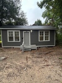 Building Photo - Mid City Home