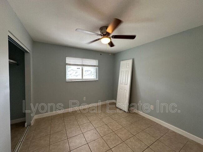 Building Photo - 4233 Pine Drop Ln