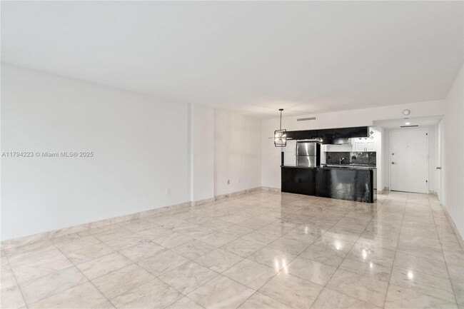 Building Photo - 155 Ocean Ln Dr