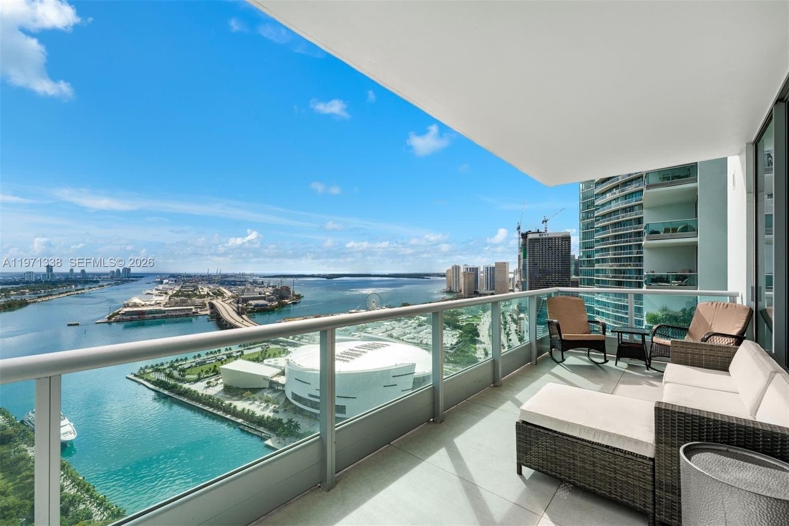 Building Photo - 900 Biscayne