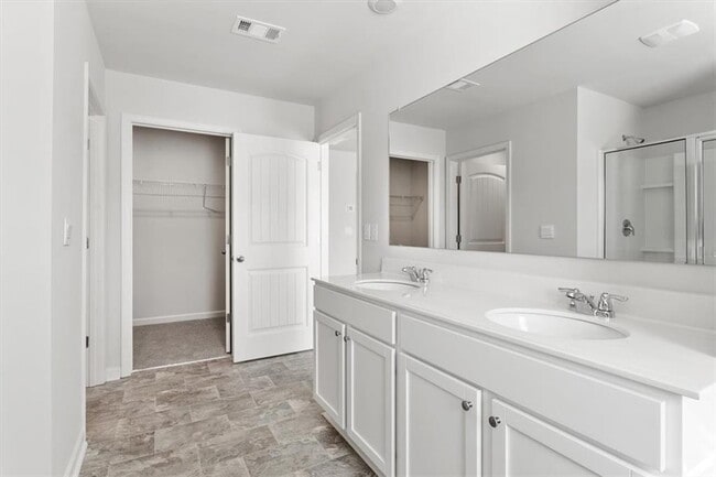 Building Photo - 460 Barnwood Ln