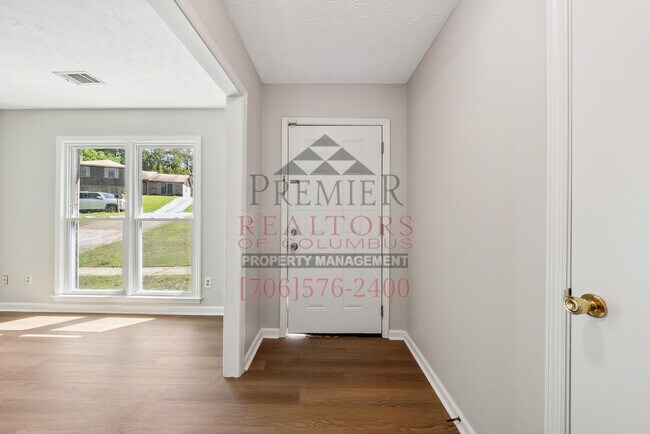 Building Photo - 6315 Dupree Dr