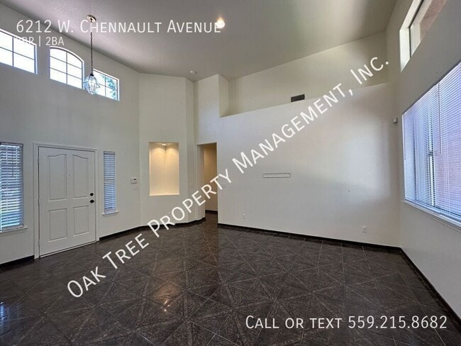 Building Photo - 6212 W Chennault Ave