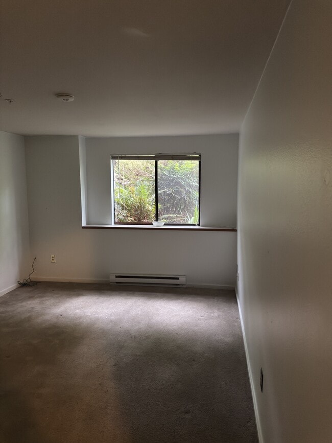 Building Photo - 1249 SW 132nd Ln