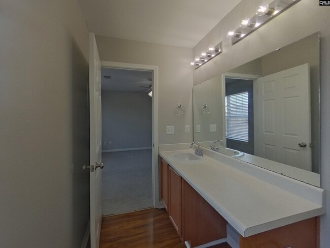 Building Photo - 484 Westmoreland Rd