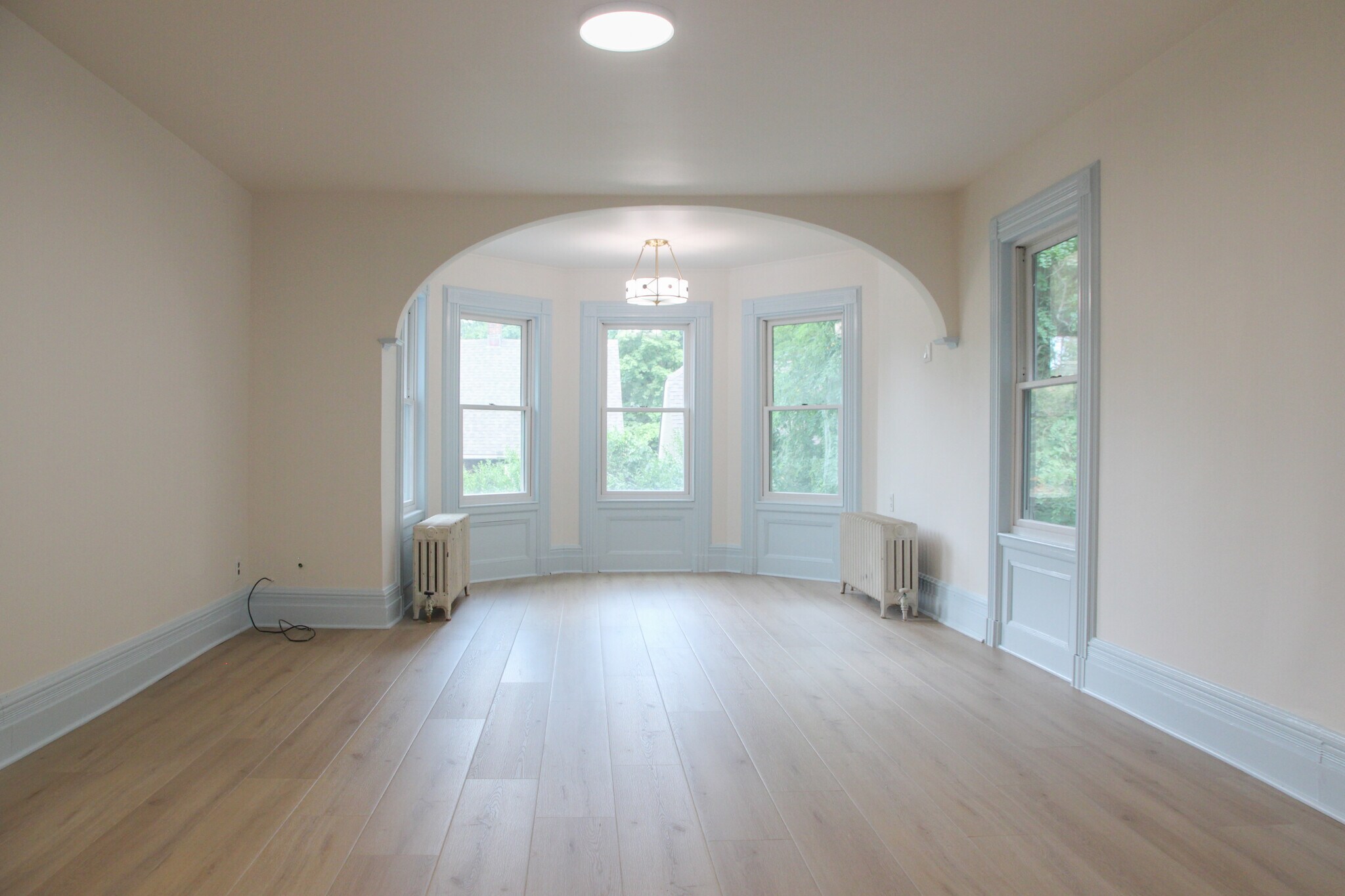 Livingroom - 119 Liberty Ave