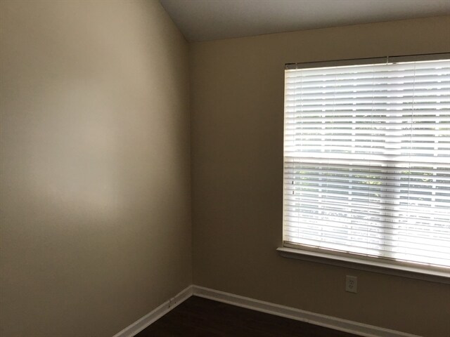 Building Photo - 527 Tansy Dr