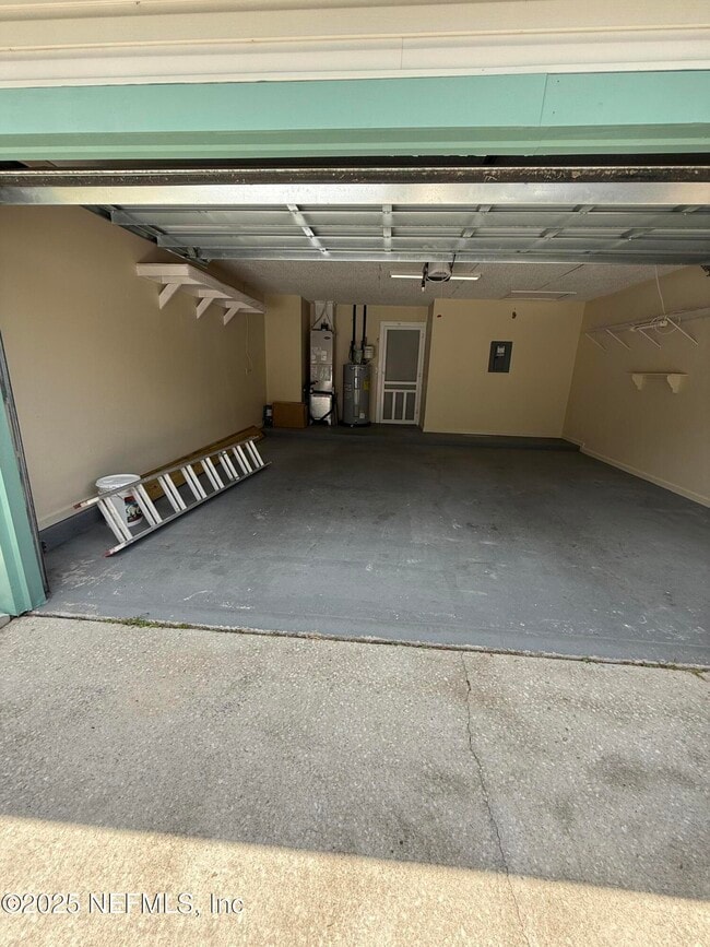 Building Photo - 12615 Enchanted Hollow Dr