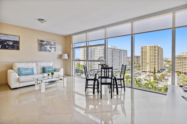 Building Photo - 1830 S Ocean Dr