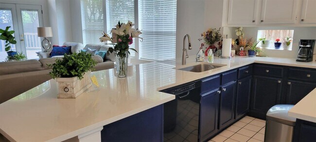 Building Photo - 3402 Plymouth Pointe Ln