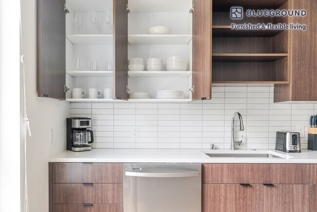 Building Photo - 100 Callan Ave