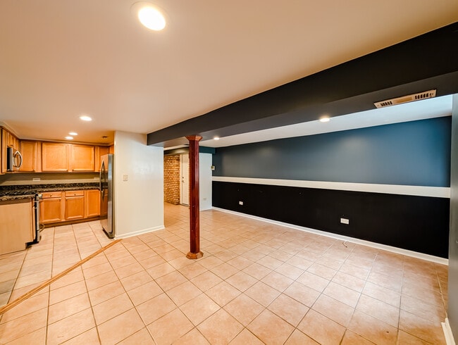 Building Photo - 3739 N Pulaski Rd